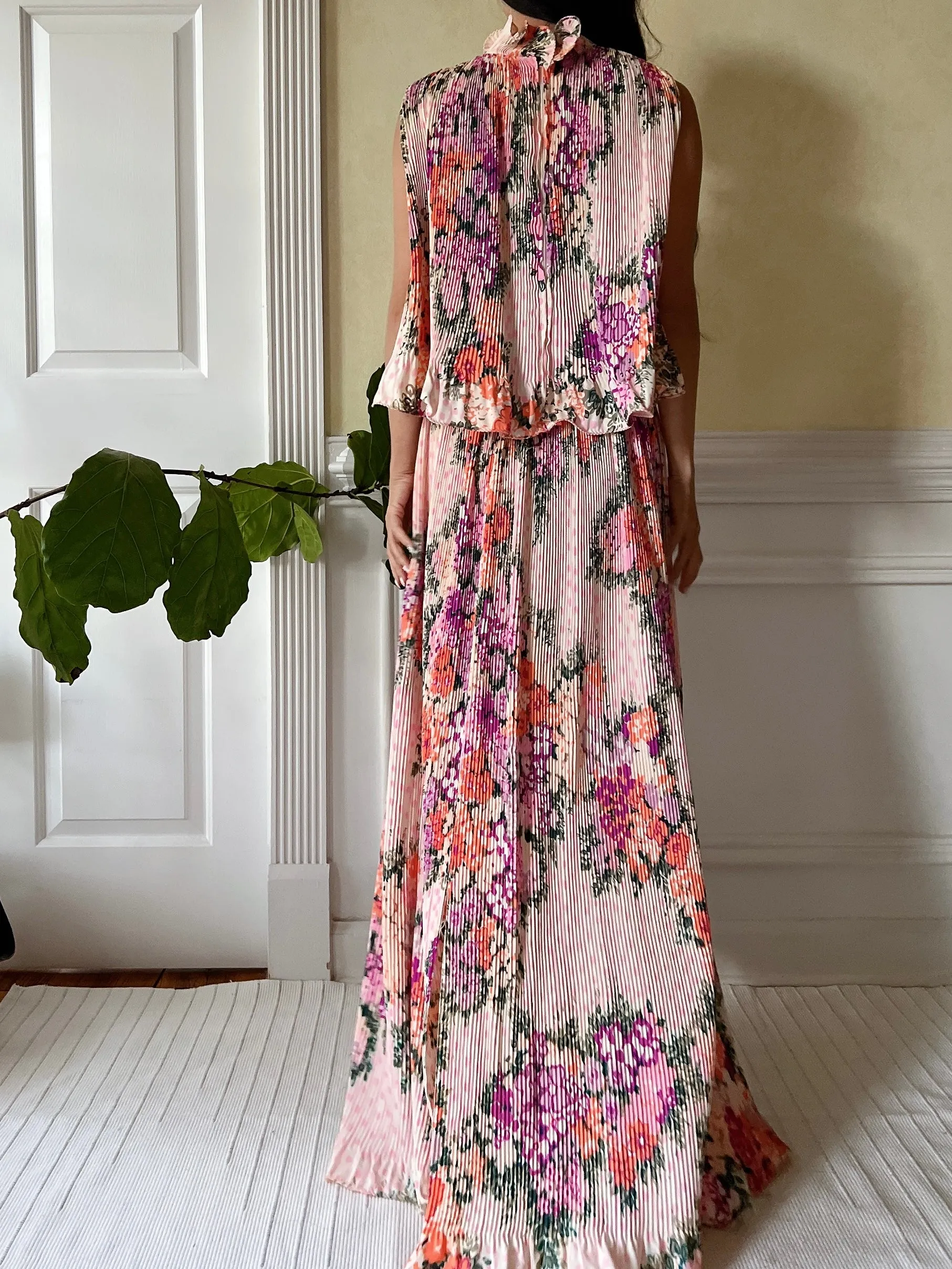 1960s 2-Piece Mushroom Pleated Ensemble - XS