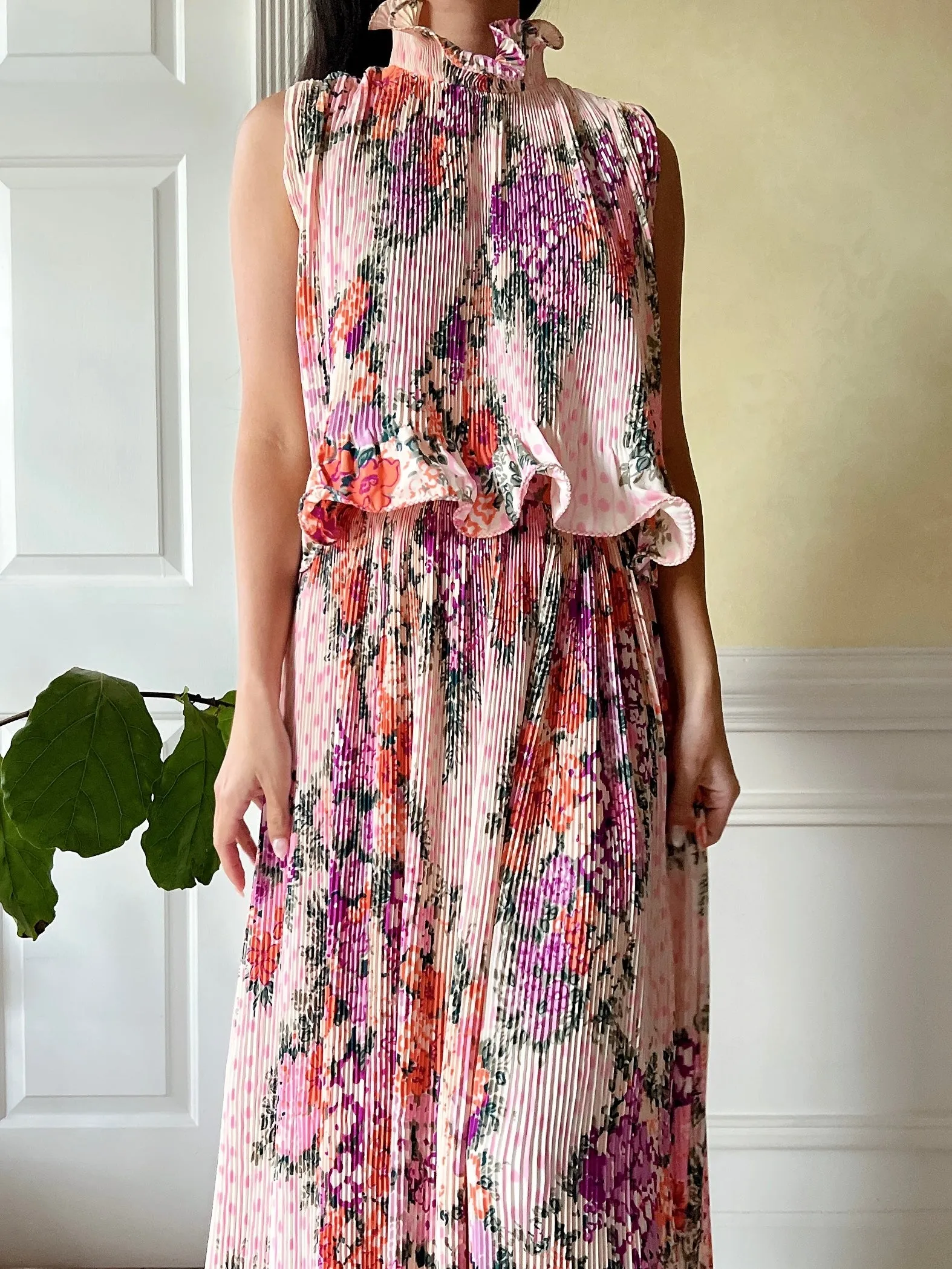 1960s 2-Piece Mushroom Pleated Ensemble - XS