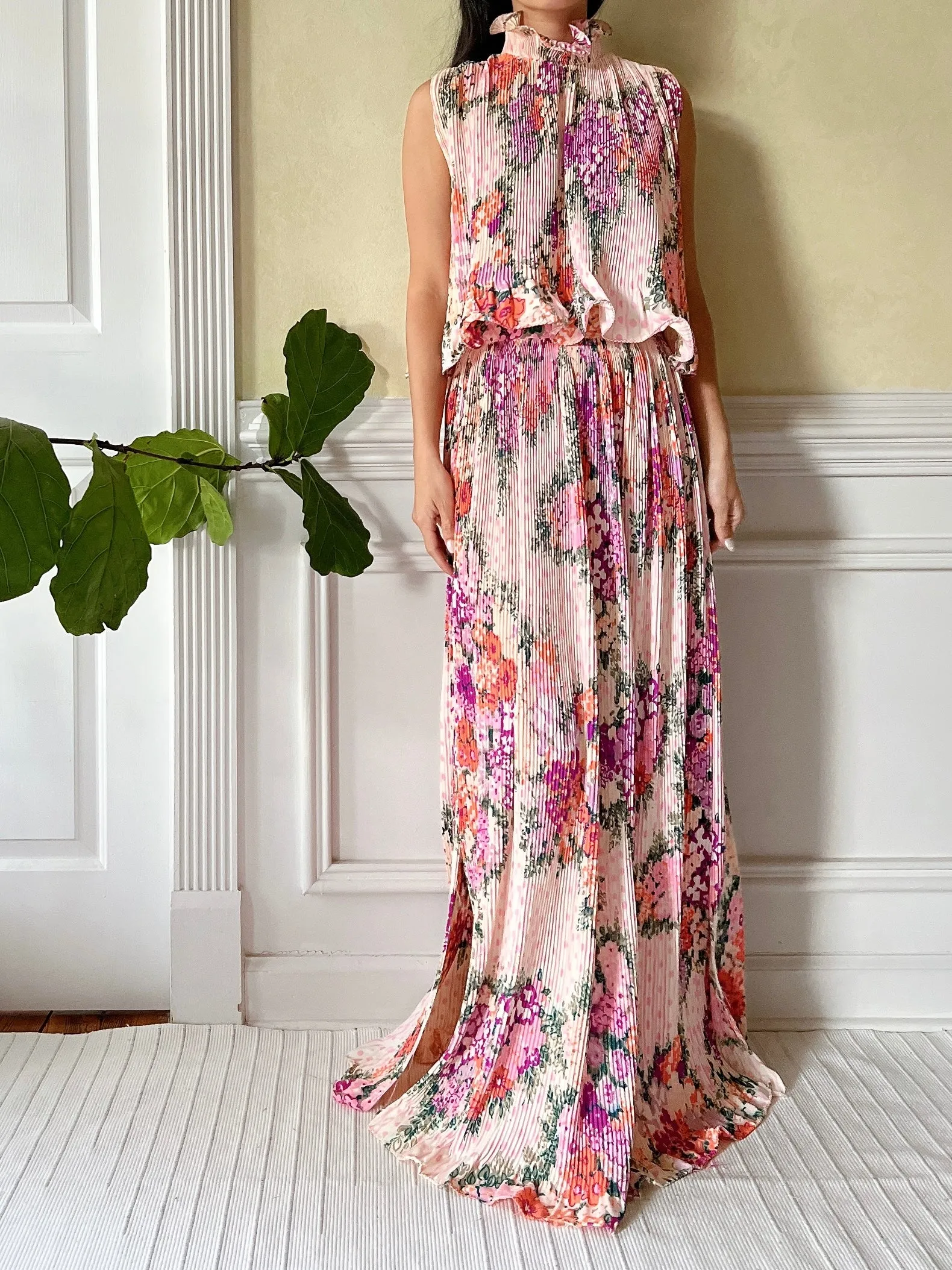 1960s 2-Piece Mushroom Pleated Ensemble - XS