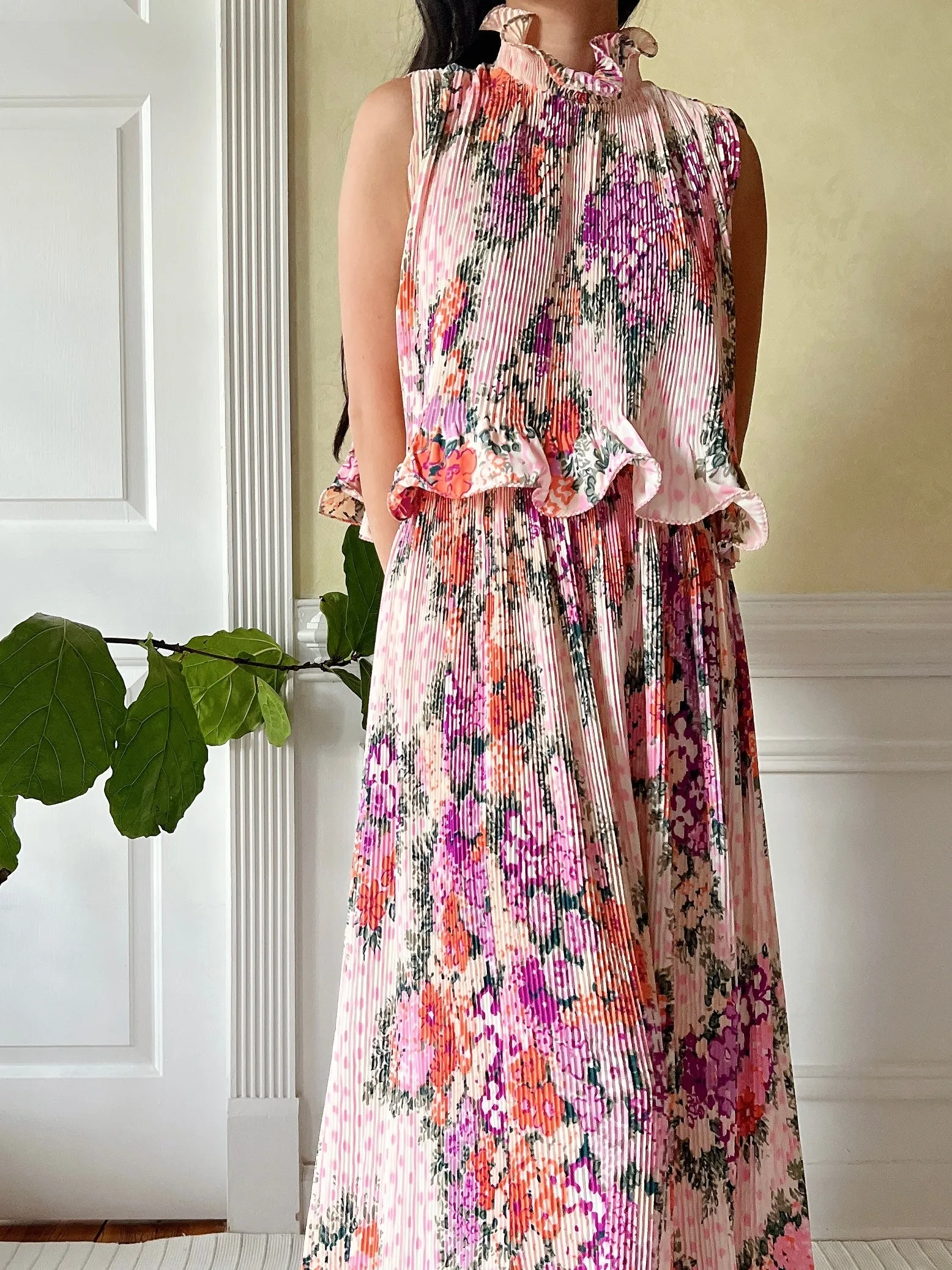 1960s 2-Piece Mushroom Pleated Ensemble - XS