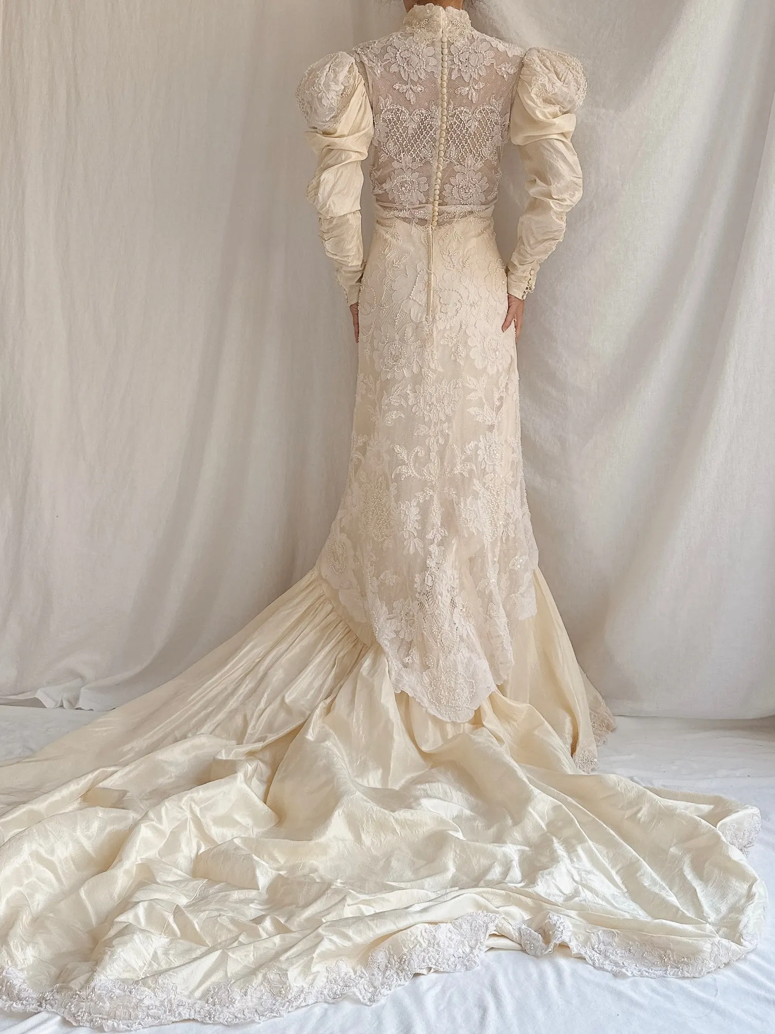 1980s Oscar de la Renta Silk Gown - M