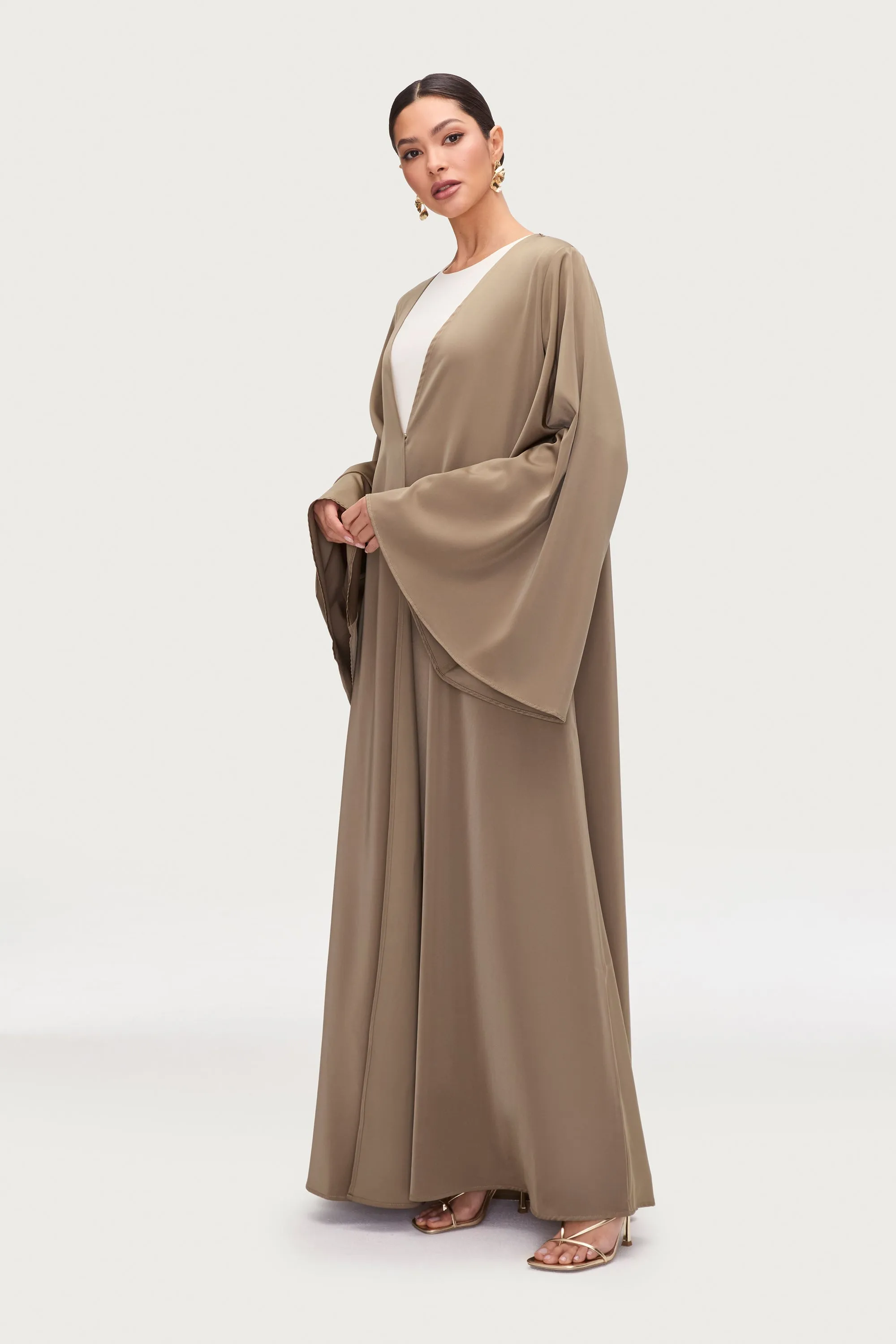 Arwa Flare Sleeve Open Abaya - Desert Sage
