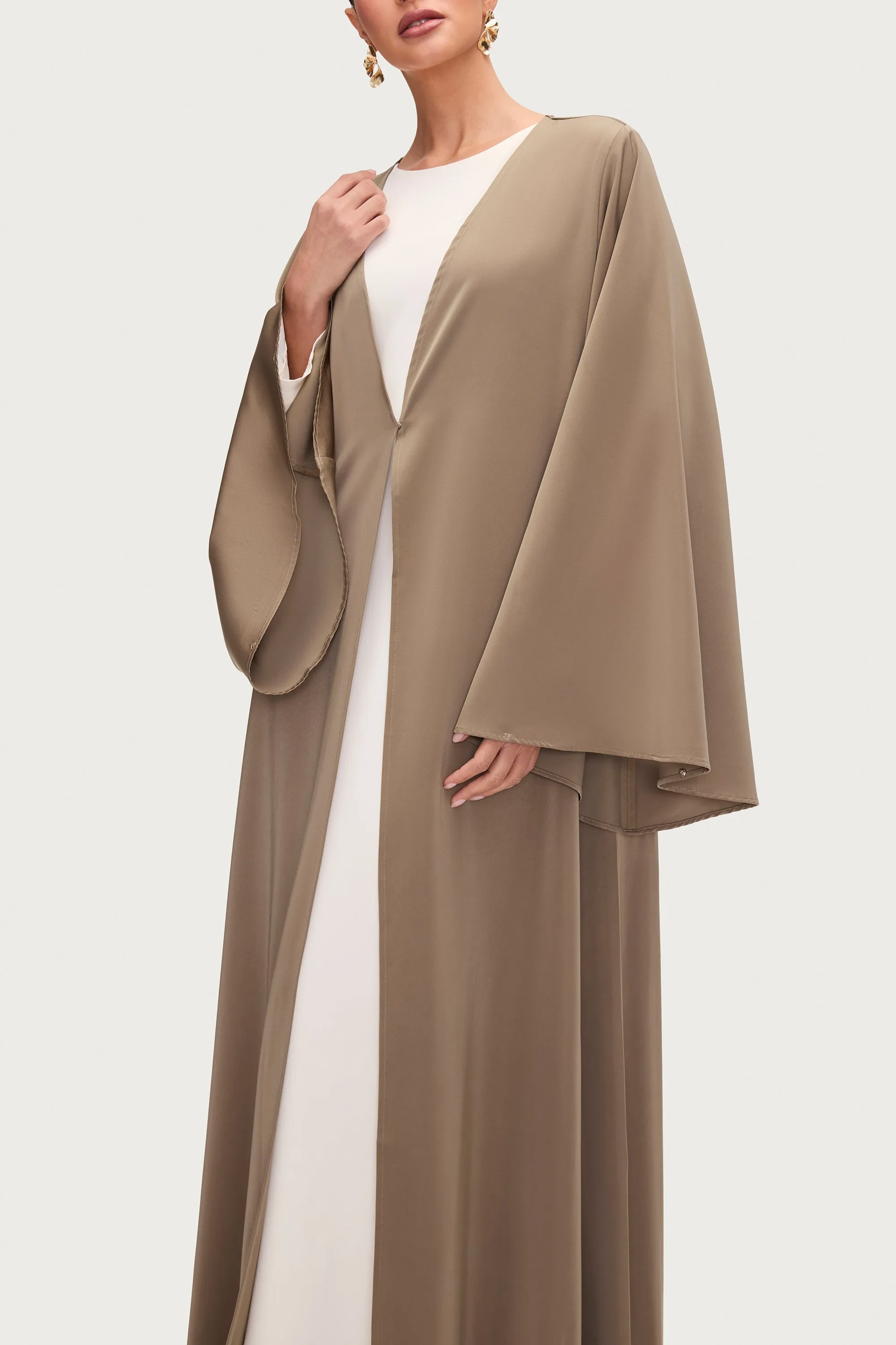 Arwa Flare Sleeve Open Abaya - Desert Sage