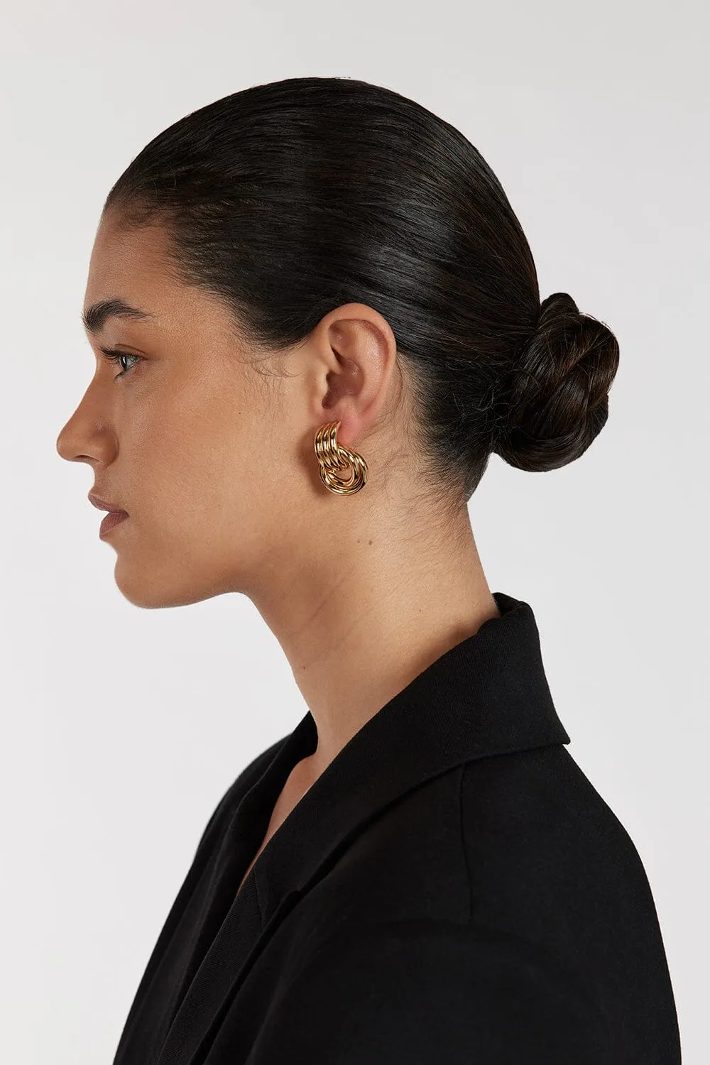 HEAVEN MAYHEM MINI KNOT GOLD EARRING