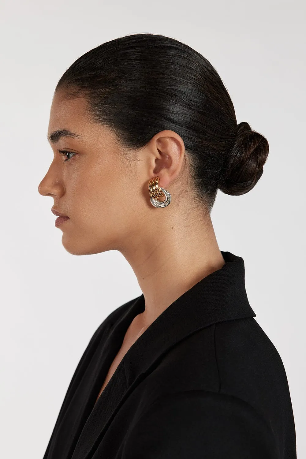 HEAVEN MAYHEM MINI KNOT MIXED EARRING