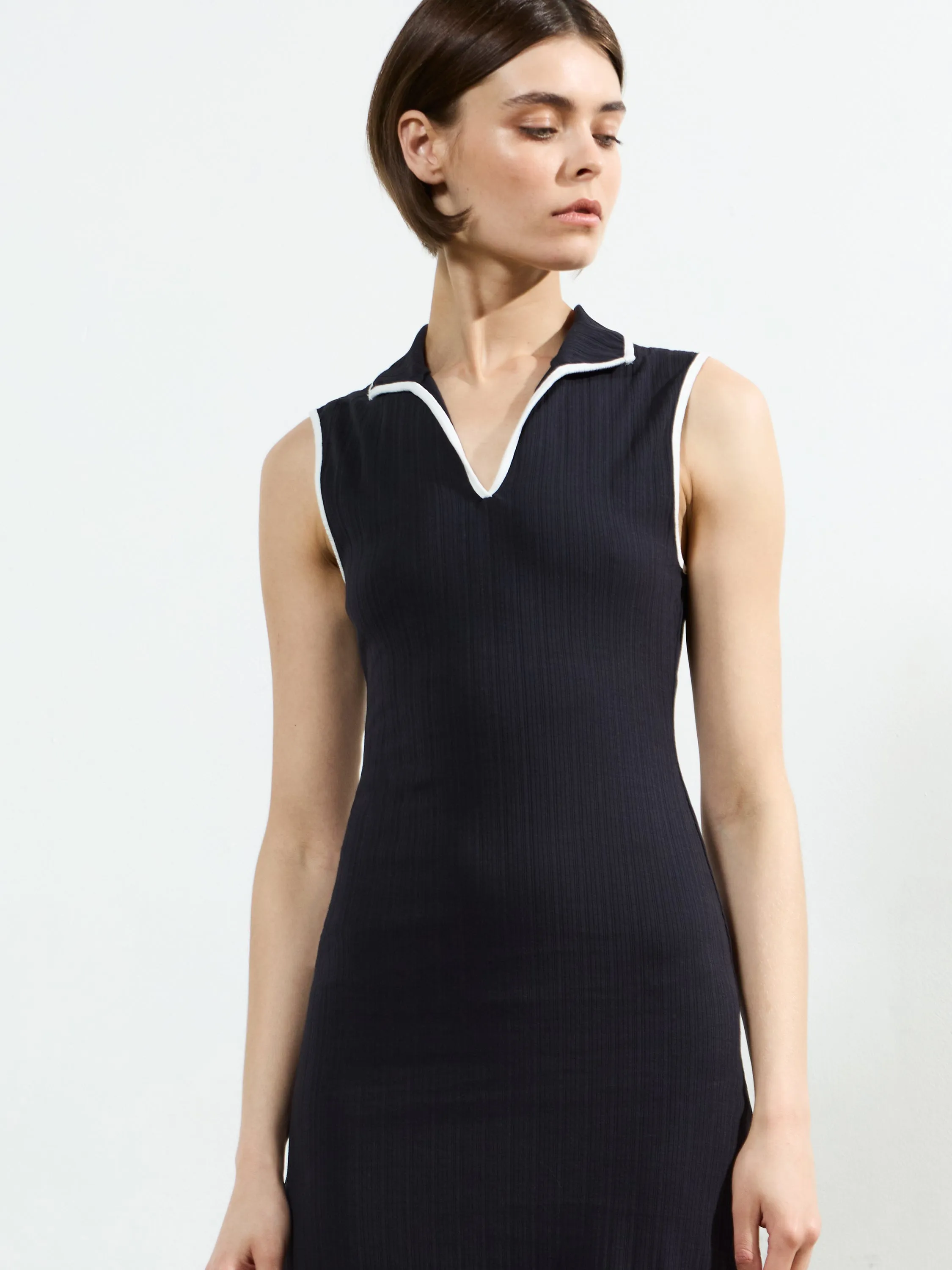Sasia Rib Binding Collared Midi Dress