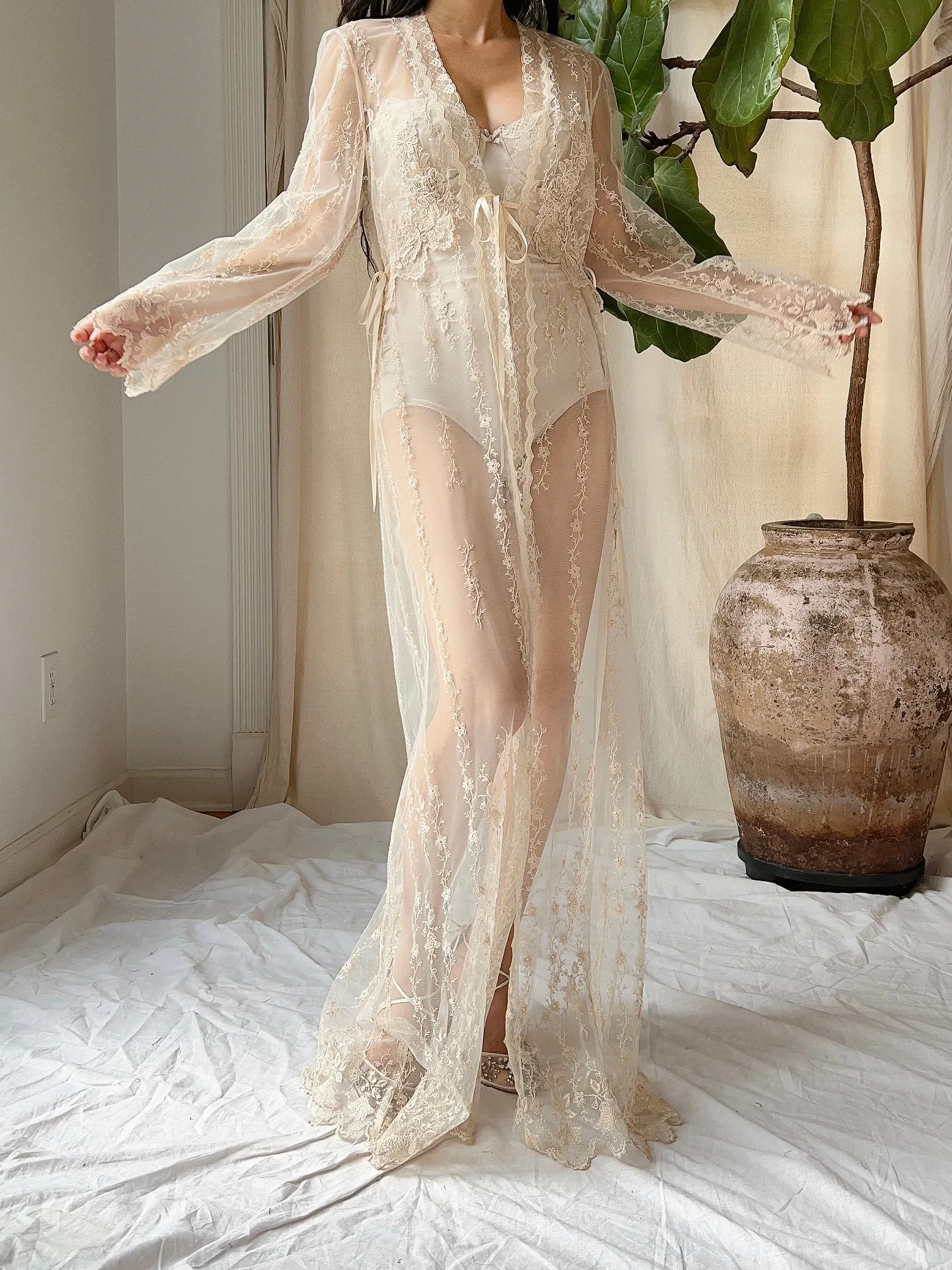 Vintage Ecru Tulle Dressing Gown - S-M