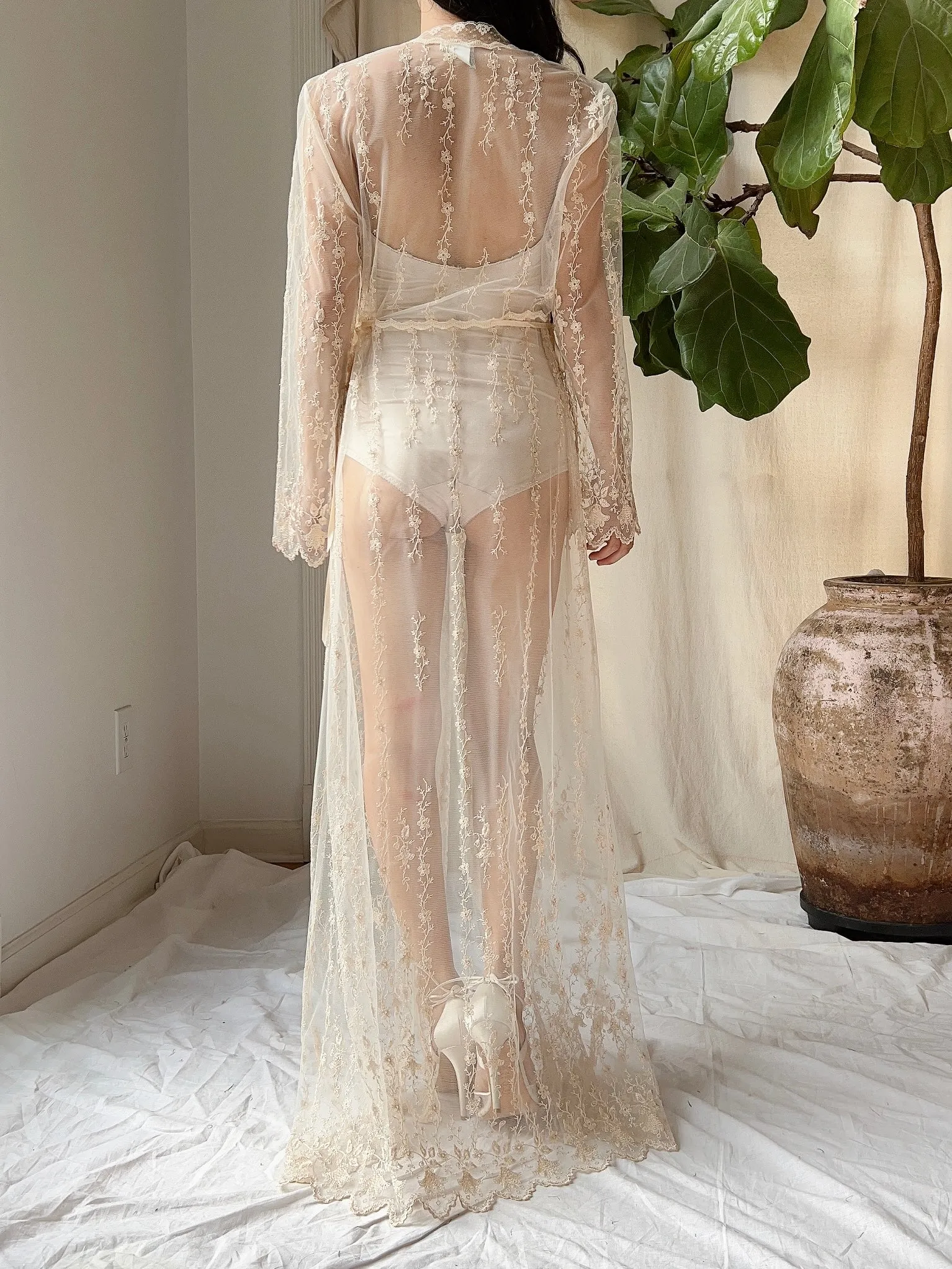 Vintage Ecru Tulle Dressing Gown - S-M