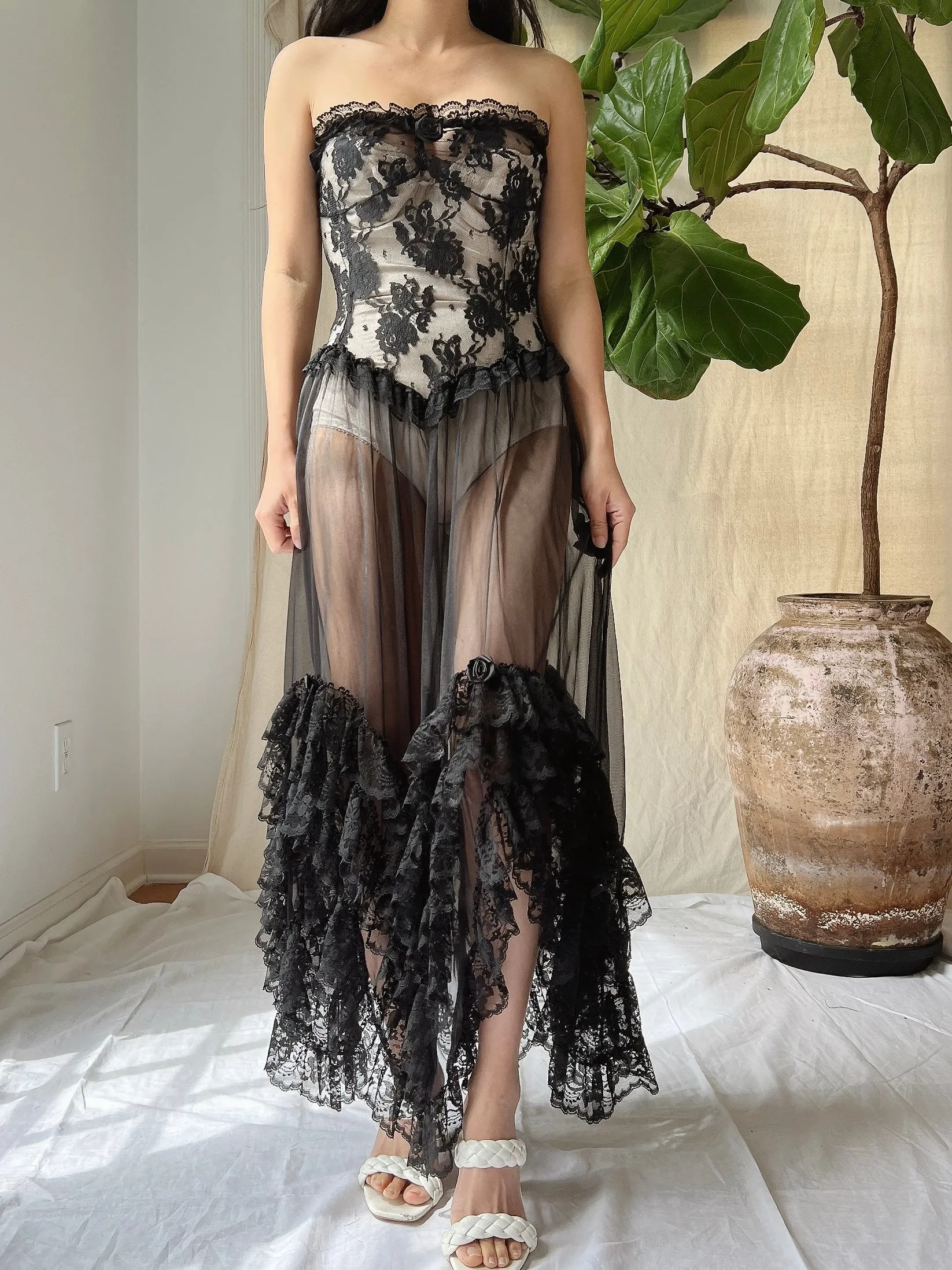 Vintage Strapless Ruffle Negligee - L