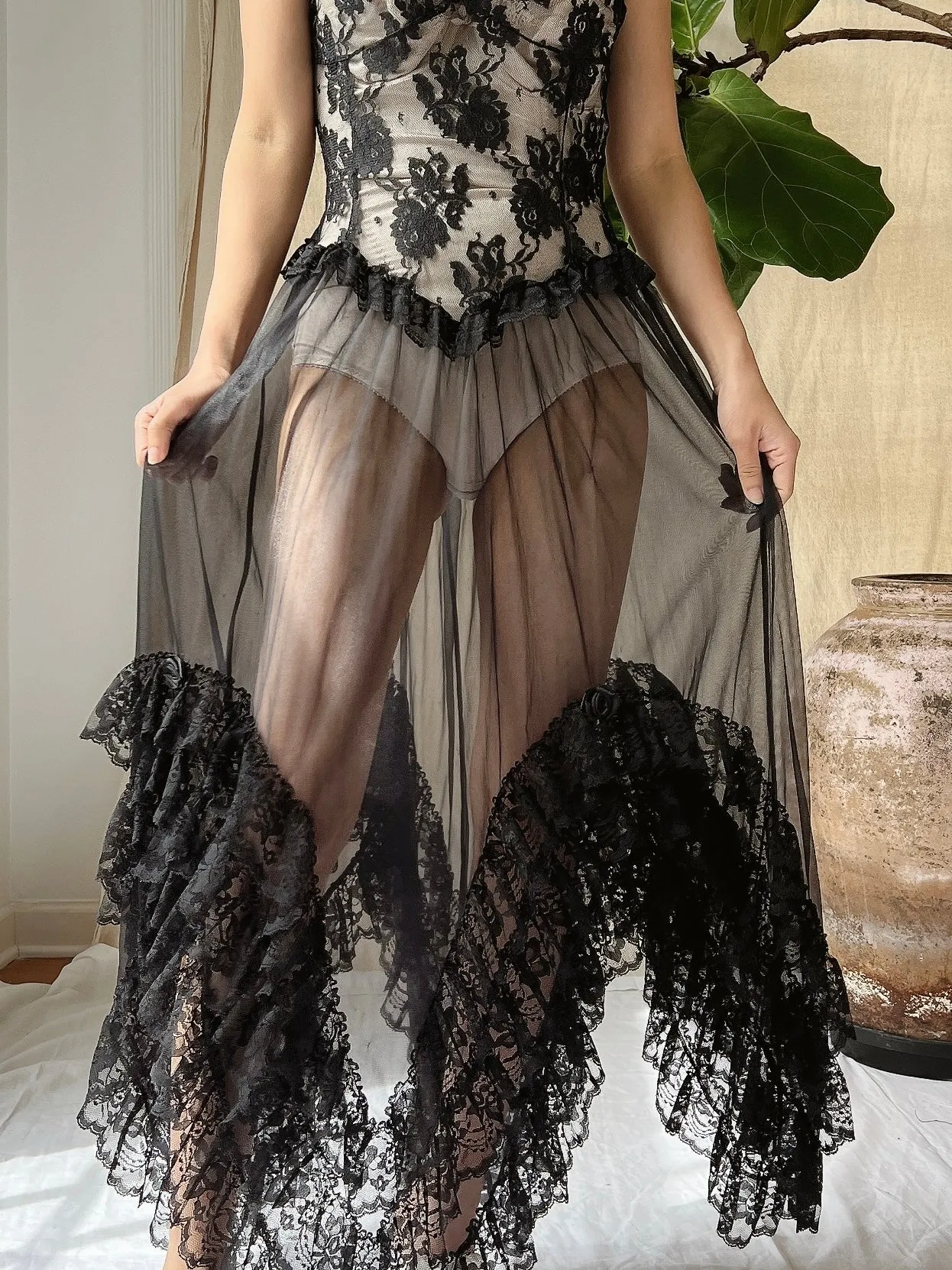 Vintage Strapless Ruffle Negligee - L
