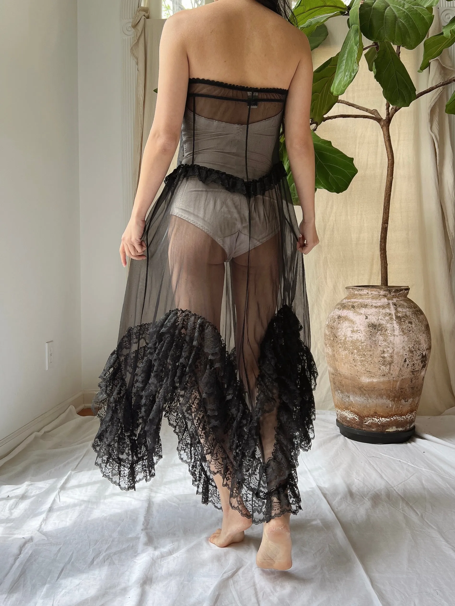 Vintage Strapless Ruffle Negligee - L
