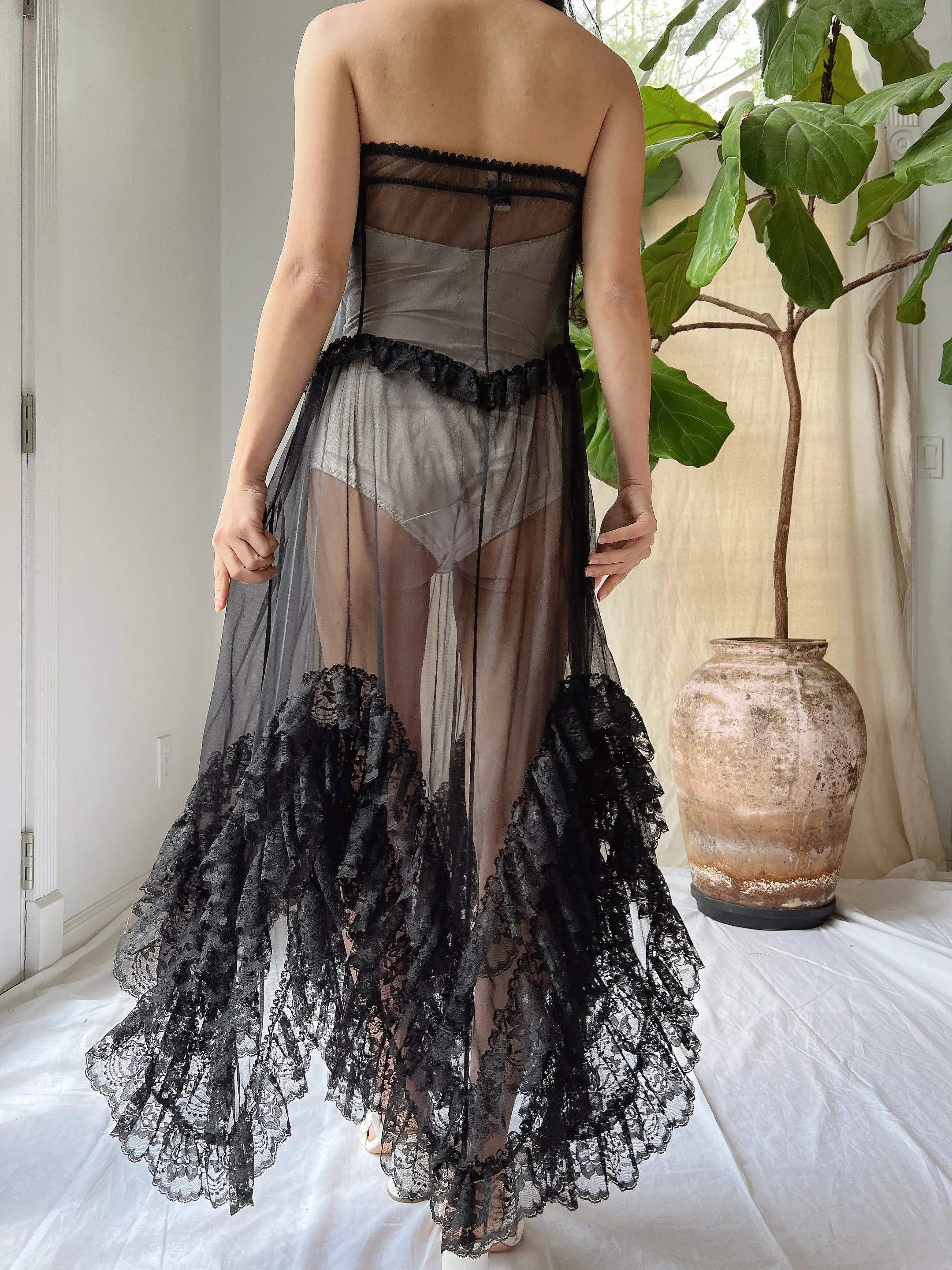Vintage Strapless Ruffle Negligee - L