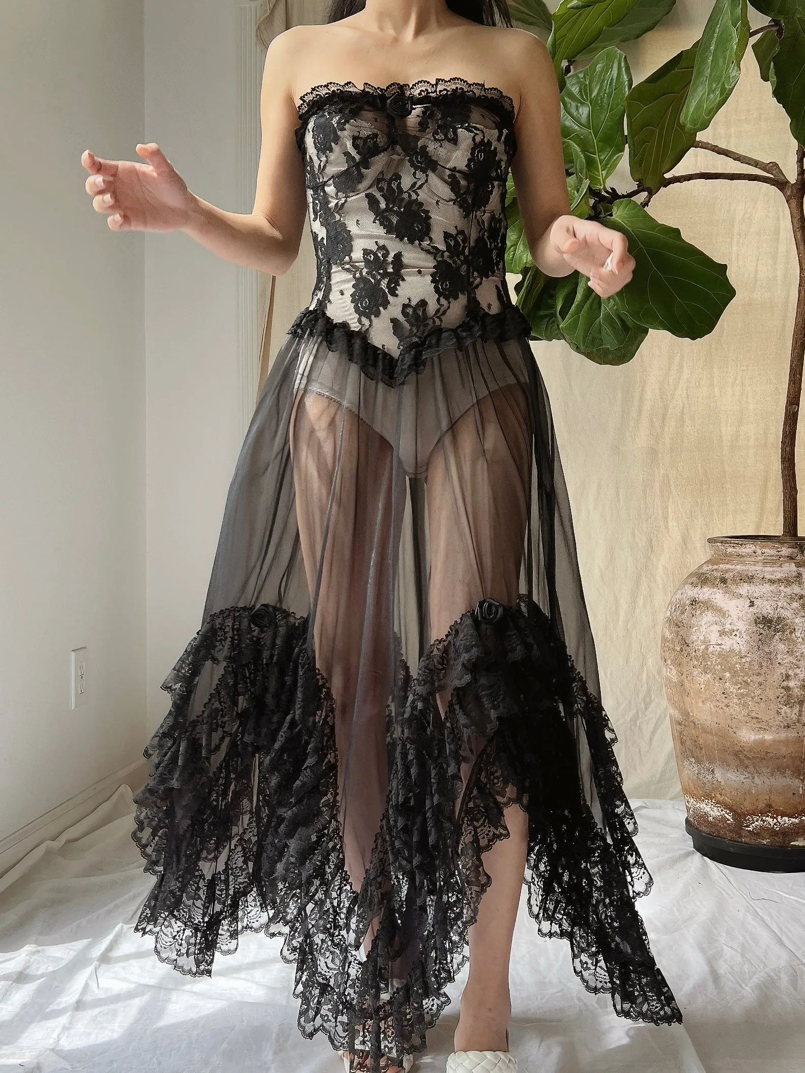 Vintage Strapless Ruffle Negligee - L